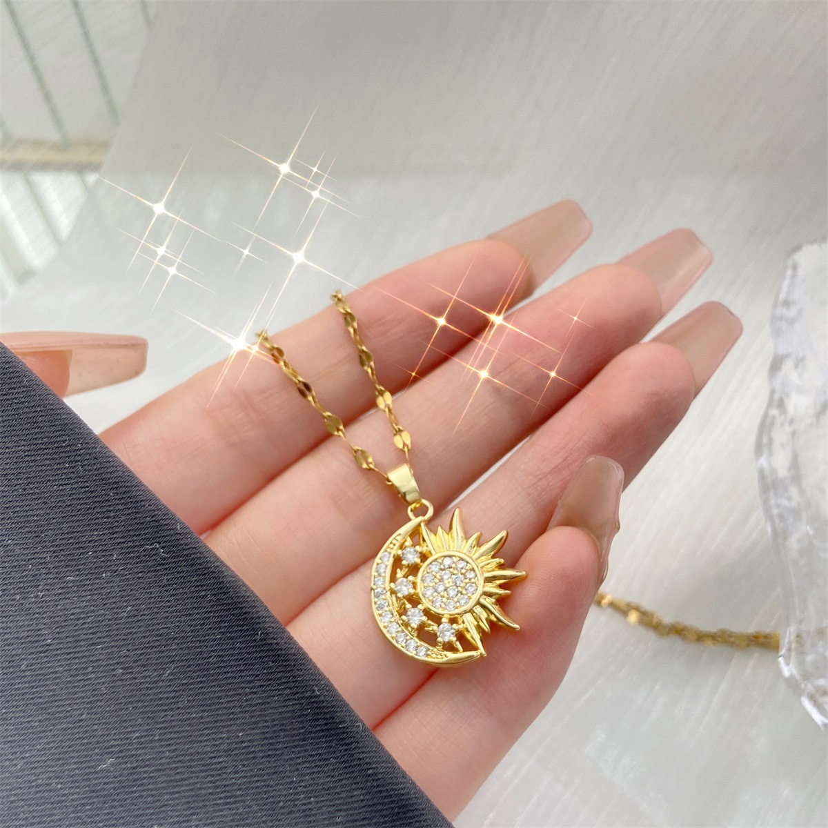 Artistic Sun Moon Stainless Steel Copper Plating Inlay Zircon Pendant Necklace display picture 4