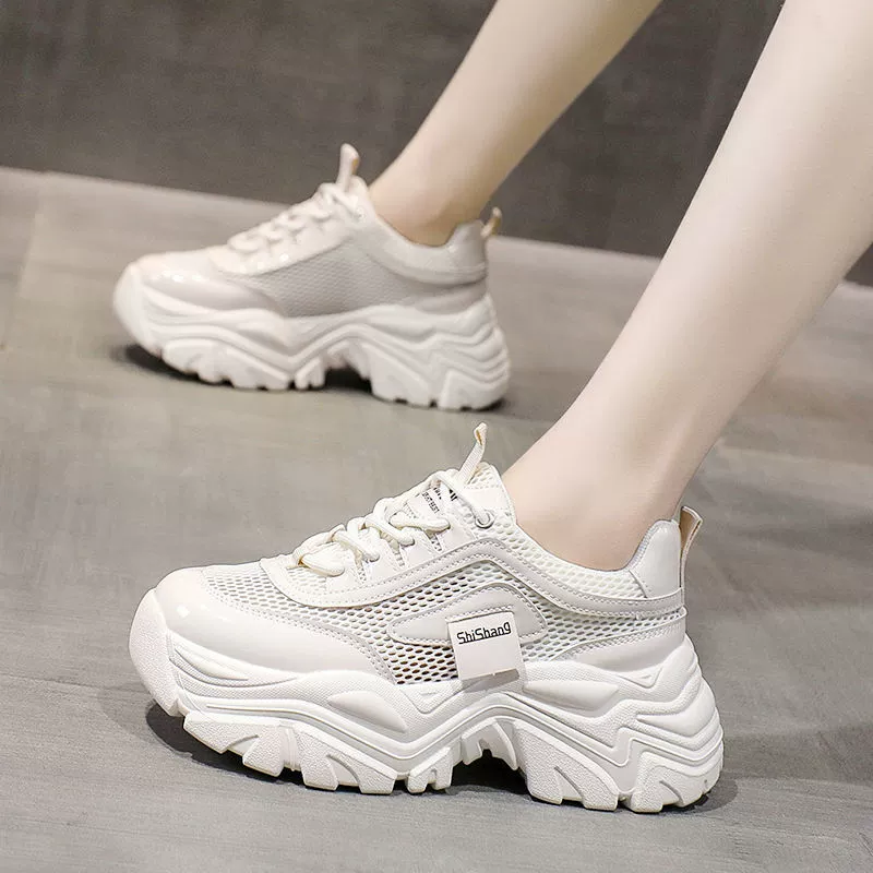 Женские кроссовки 2025 новые летние модные стильные универсальные на толстой подошве увеличивающие рост нескользящие дышащие спортивные туфли