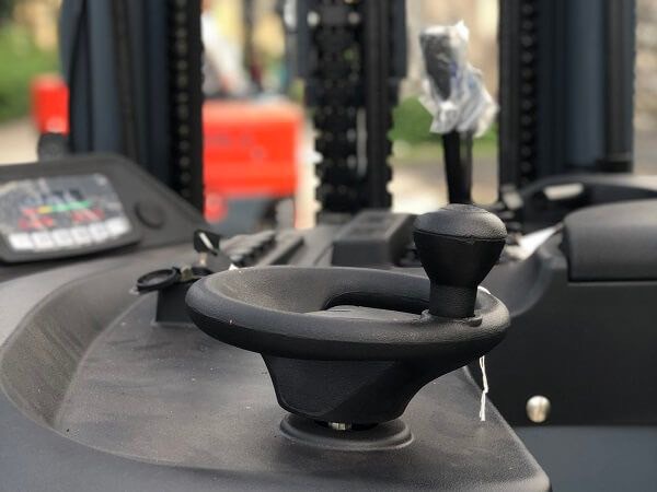 AB714-10201合力CQD15-GE2R堆高车方向盘叉车配件