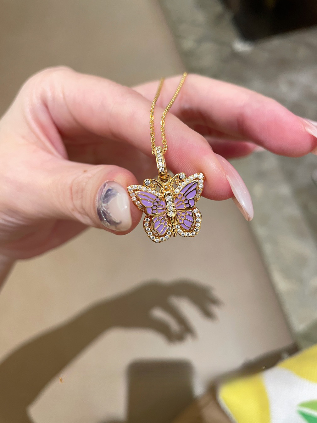 Ciondolo a forma di farfalla in argento sterling S oro antico, smalto viola blu, fatto a mano, seta intarsiata con diamanti, catena per clavicola_voghion.com