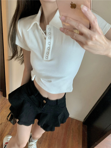 White Polo Collar Short-Sleeve T-Shirt for Women - Summer Design, Unique and Chic, Sweet and Spicy Style, Short Length, Fitted and Slimming Top