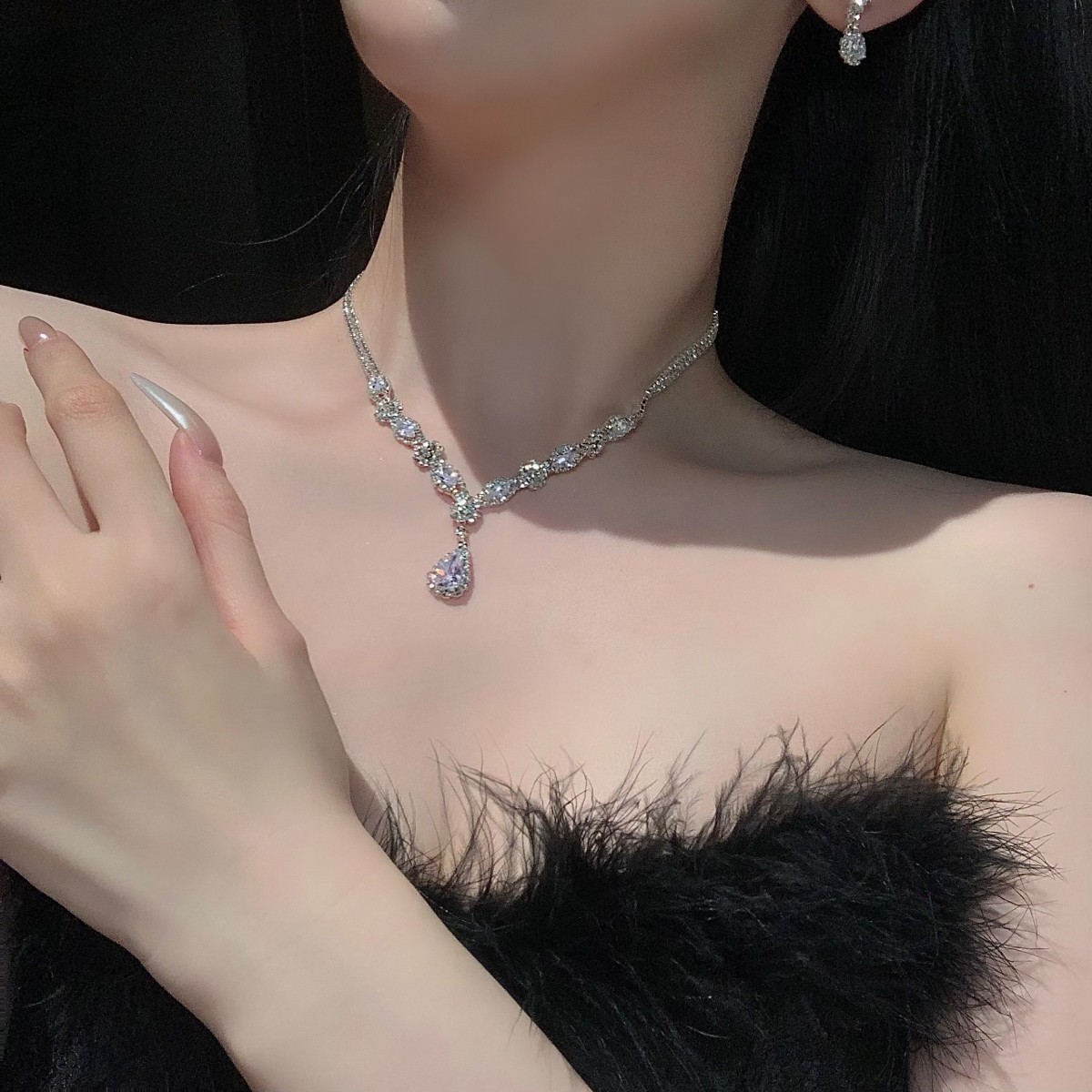 Funkelndes Wassertropfen-collier Mit Quasten Und Ohrringen_voghion.com