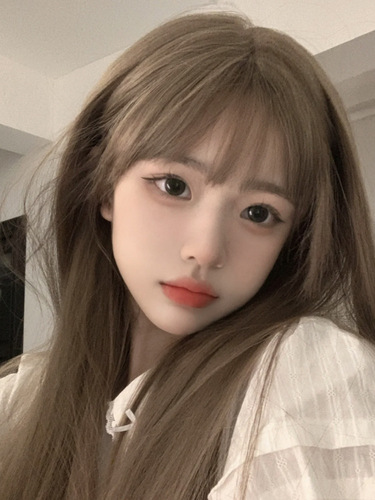 Wig full headgear, natural and realistic air bangs, long straight hair, fashionable face-shaping, high temperature silk full headgear, wig headgear