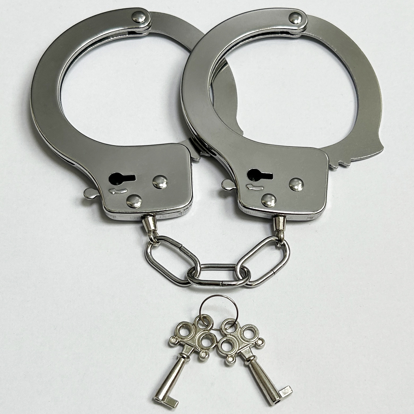 Juguetes esposas guión sala de asesinatos accesorios pulsadas de acero inoxidable pareja esposas de hierro aleación engrosada esposas de pies bloqueados niños