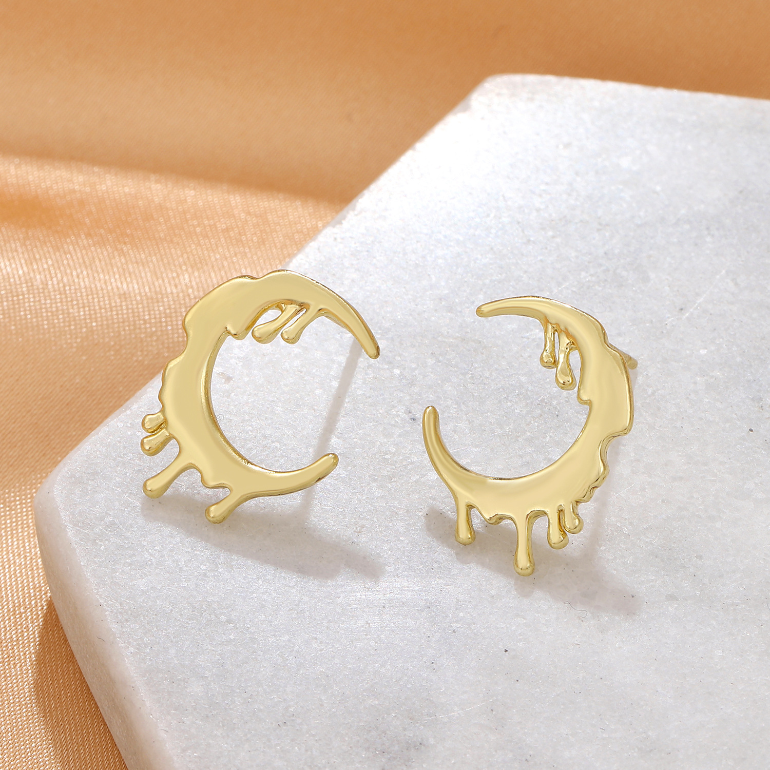 retro melt moon C-shaped solid color copper earrings wholesale