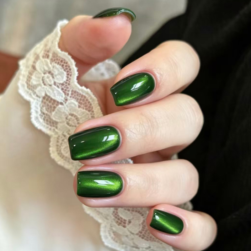 Emerald Cat-Eye Solid Color Wearable Nails, Retro High-End Medium-Length Square-Shaped Nail Patches, Detachable Fake Nails Emerald Cat-Eye Solid Color Wearable Nails, Retro High-End Medium-Length Square-Shaped Nail Patches, Detachable Fake Nails