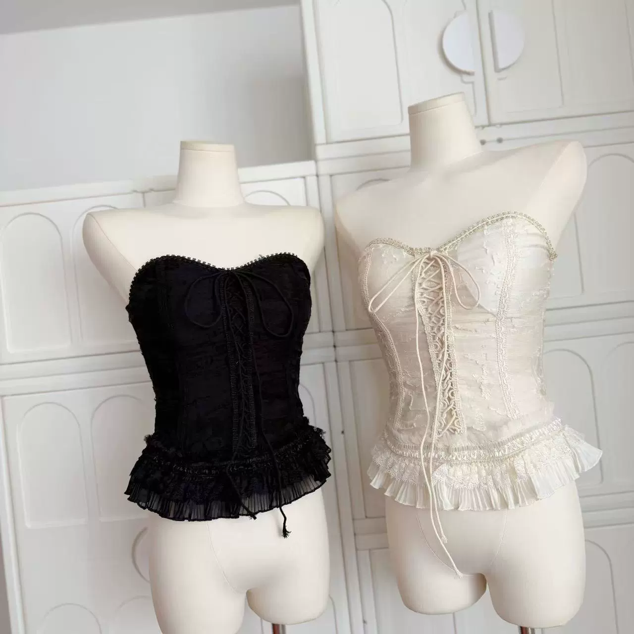 Top (women) lace corset with cups, removable straps — black, size S