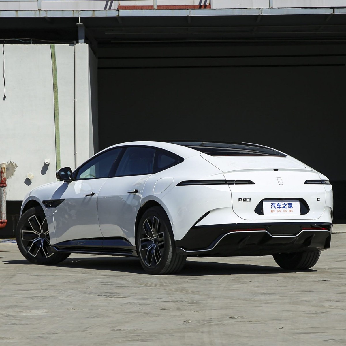 Aplicable a AVITA 12 con faldas laterales de la puerta trasera, paneles de barro de aluminio, ventas transfronterizas, suministro de comercio exterior y distribución