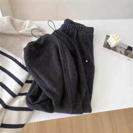 垂感慵懒深灰色糯米绒毛呢直筒裤女士加绒保暖束脚两穿休闲裤冬季