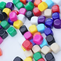 20 мм гладкие игральные кости, 2cm однотонных пустых игральных костей для печати, игрушечный аксессуар, красочный хит продаж