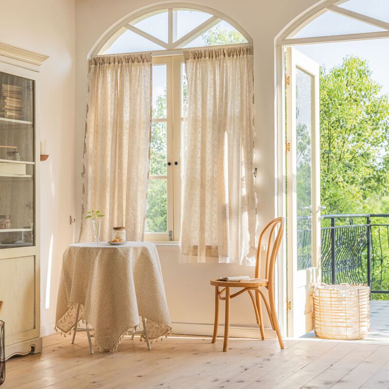 Yiman Qiyun Curtain Daisy Printed Curtain Finished Small Fresh Semi-Shading Short Curtain Curtain French Factory Direct Supply