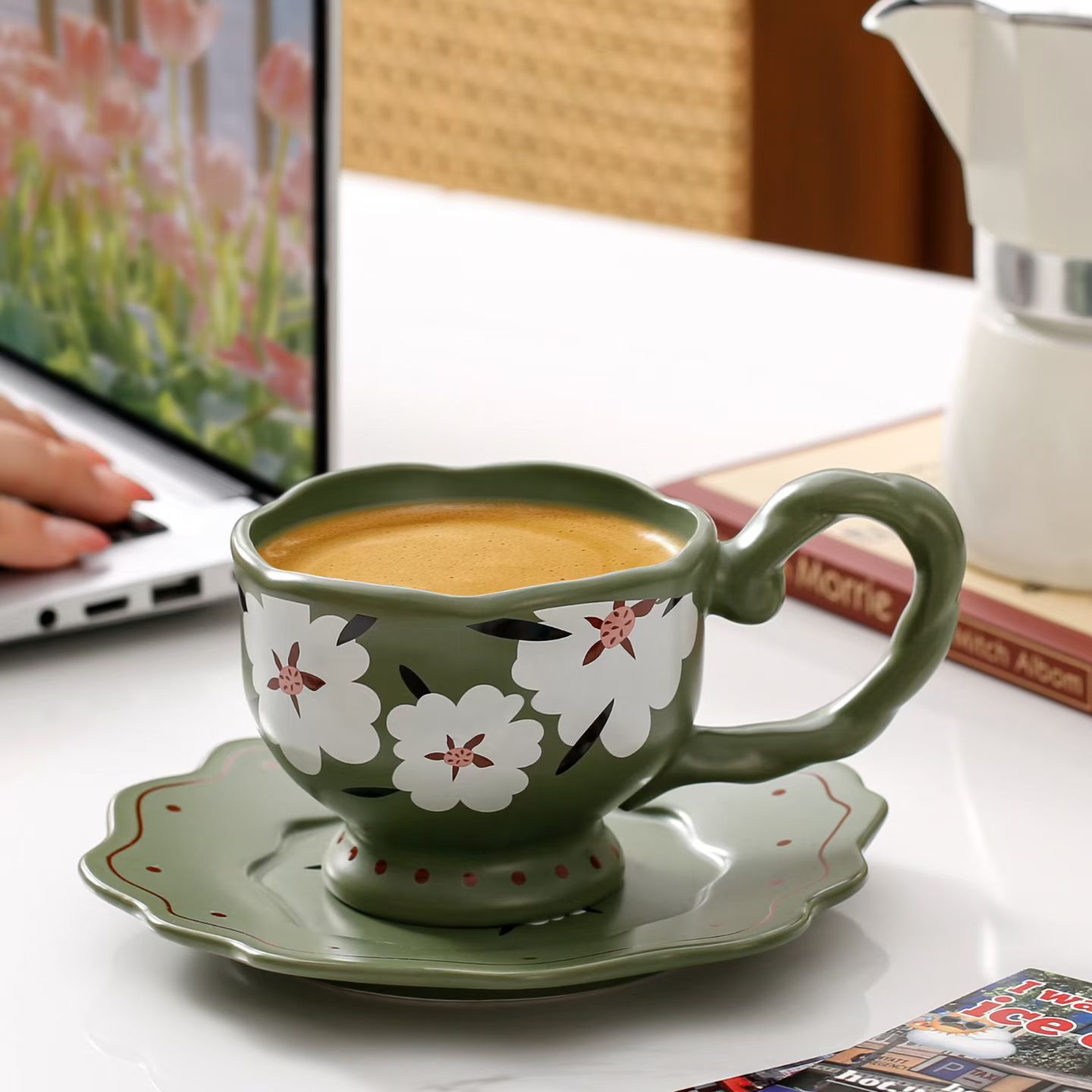 Tazas de cerámica retro creativas tazas de café personales tazas de agua para beber flores tazas de té de la tarde tazas de alto valor facial