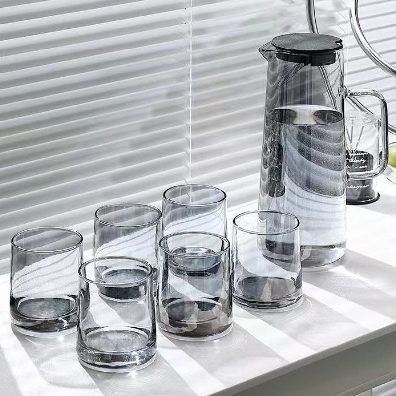 냄비 1개와 컵 6개 [트레이 없음]