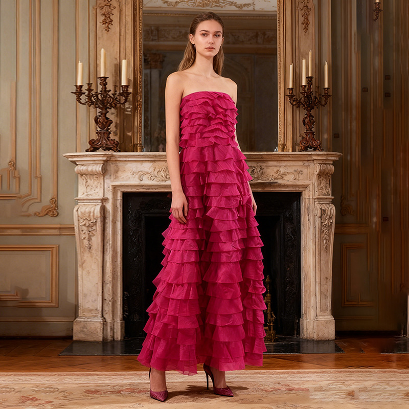 European and American Socialite Style Strapless Long Dress 2026 New Model Sleeveless Ruffle Design Solid Color High-End Dress Gown