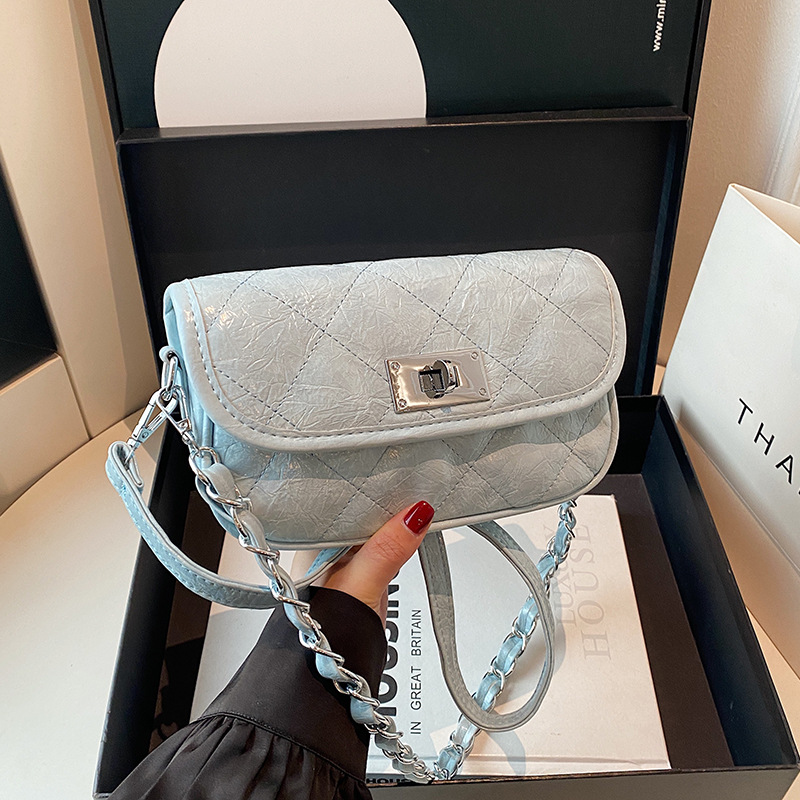 Bolso de cadena de rombos de fragancia pequeña de alta gama transfronteriza, bolso de mensajero de un solo hombro simple de moda, bolso de axila casual de todo fósforo para mujer