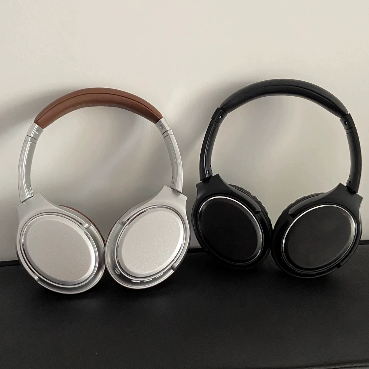 Та же модель VJ901 ретро наушники-вкладыши металлические Bluetooth гарнитура 5.4 кросс-бордер горячая модель спортивная и с длительным временем автономной работы
