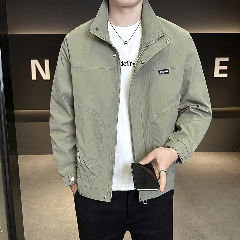 2026 Autumn New Stand Collar Jacket for Men, Thin Top with Plaid Fabric, Trendy Slightly Loose Workwear Coat for Men 2026 Autumn New Stand Collar Jacket for Men, Thin Top with Plaid Fabric, Trendy Slightly Loose Workwear Coat for Men