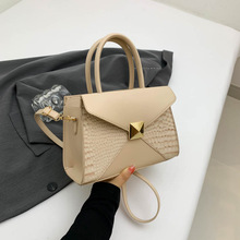 �¿�С���OӋ����������r�к��s�μ�����eͨ��б���С�����߼�