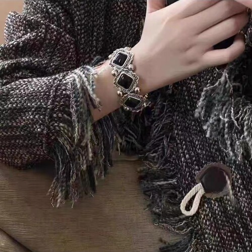 Juxtaposition~ New Chinese-style ethnic exotic heavy industry court bracelet for women, exaggerated, niche, personalized, sweet and cool, sister-in-law accessories