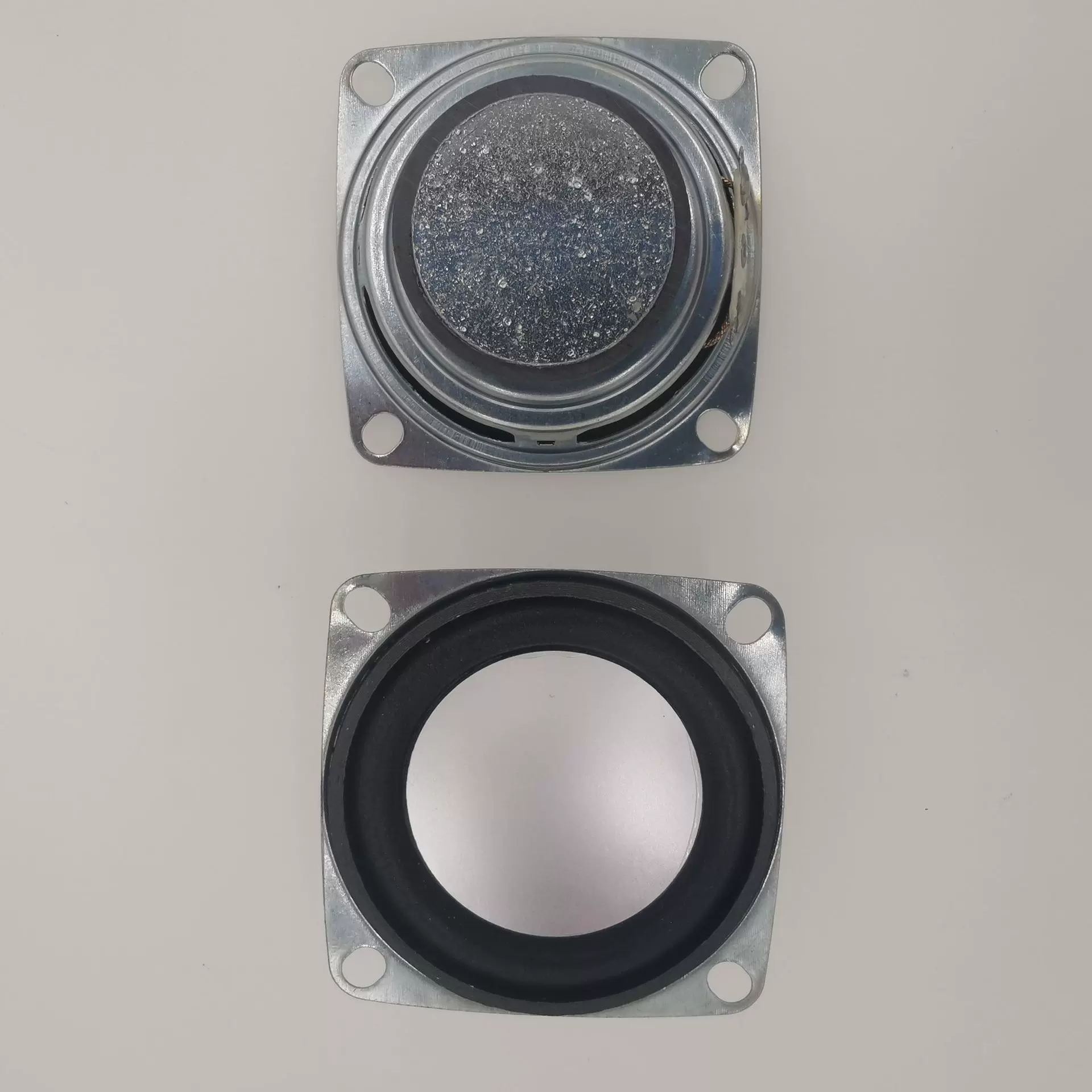 52方（园）泡边35磁4欧3瓦，热销喇叭