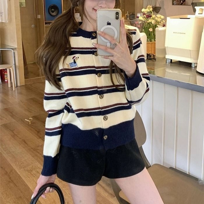 Korean Style Contrasting Stripesd Round Neck Knitted Cardigan for Women in Autumn and Winter, Sweater Short Jacket, Puppy Round Neck Versatile Top