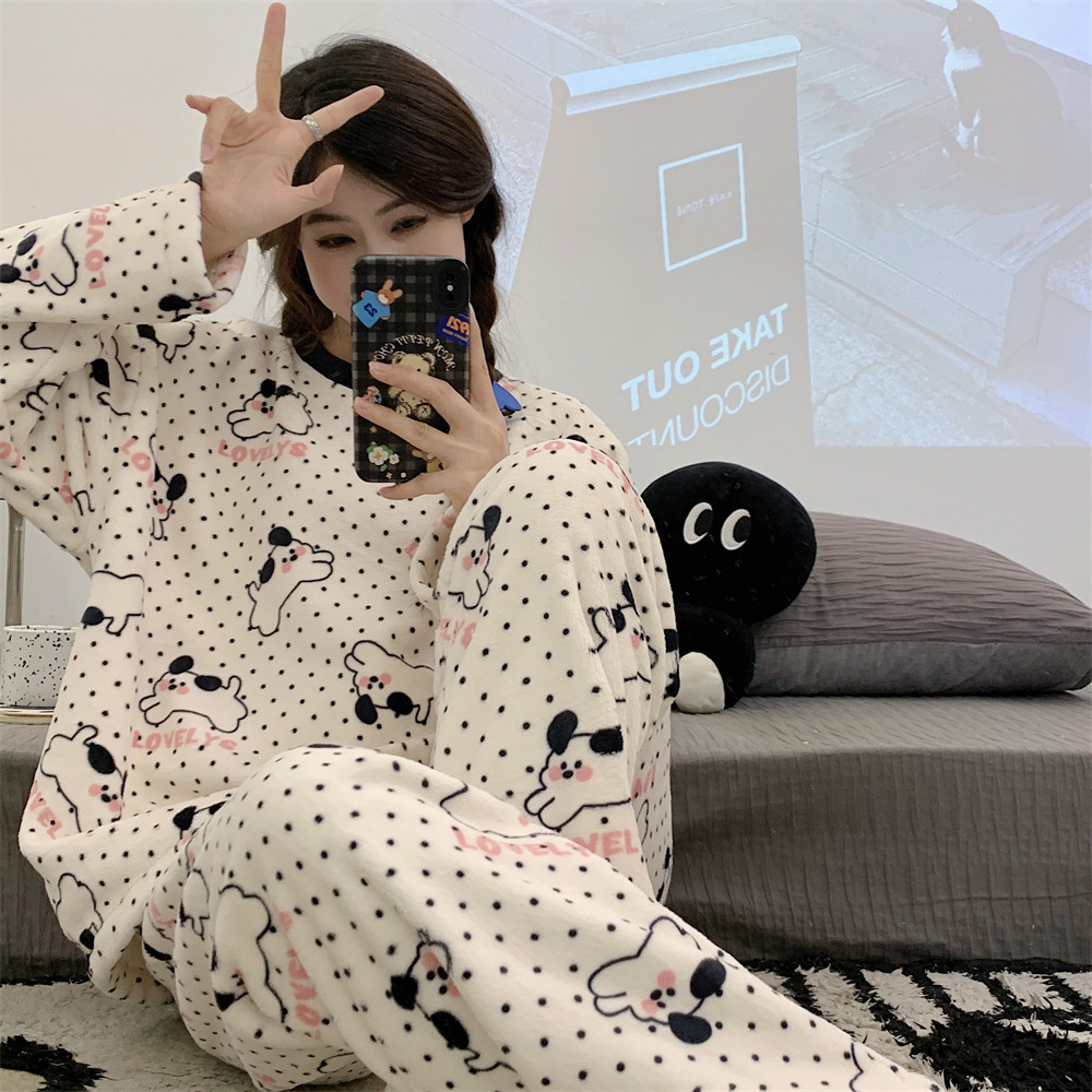 Al por mayor transfronterizo otoño y invierno nuevos pijamas de niñas de franela gruesa hoodie de cuello redondo dibujos animados calentamiento conjunto de ropa doméstica