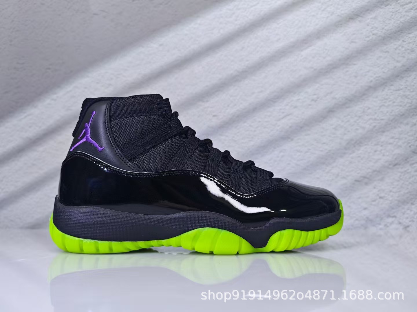 1: 1 original en el extranjero Jordan AJ11 verdadero cojín de carbono con amortiguación inferior 48.5 zapatillas de baloncesto masculinas y femeninas image 19