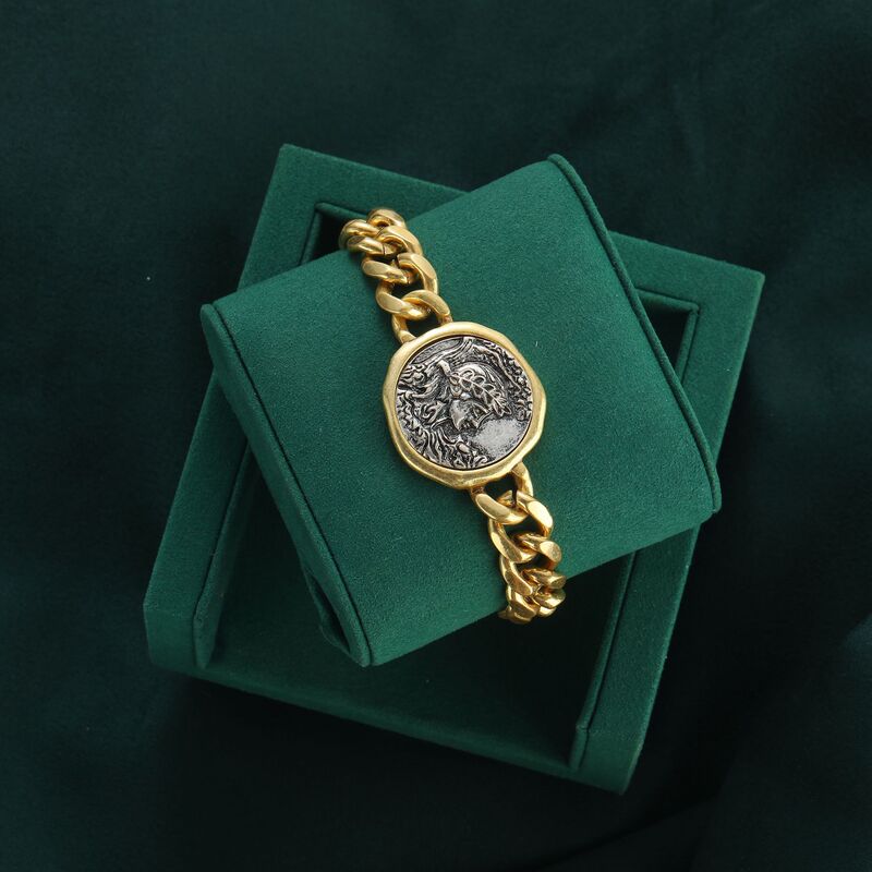 Middle Ancient vintage Copper Beauty Avatar Coin Bracelet bracelet Simple Wide Chain Women's Jewelry Cross Border