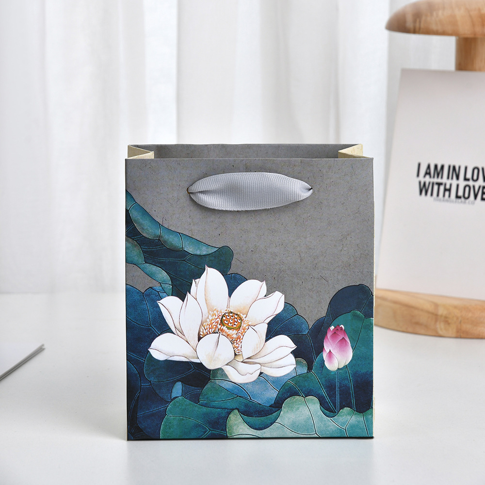 25g Weight Jewelry Packaging Bags Jewelry Making Type Jewelry Packaging Bags Classification 1 Piece Quantity Daily Occasion Flower Pattern Chinoiserie Style Chinoiserie Flower Jewelry Packaging Bags 5