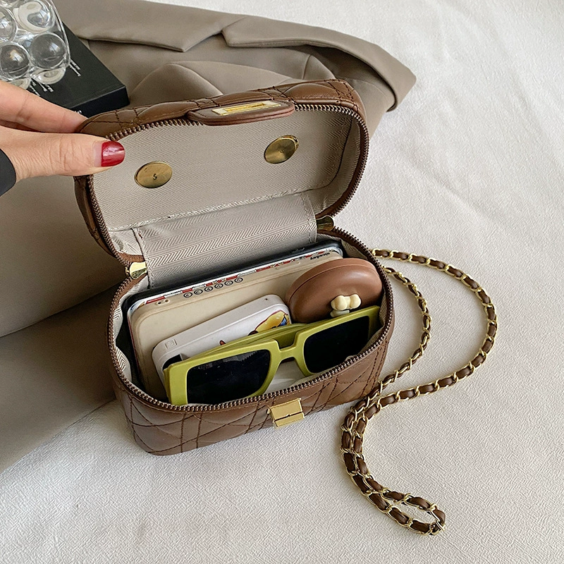 Handheld small bag with diamond pattern, small shoulder bag, chain bag, high-end, western style