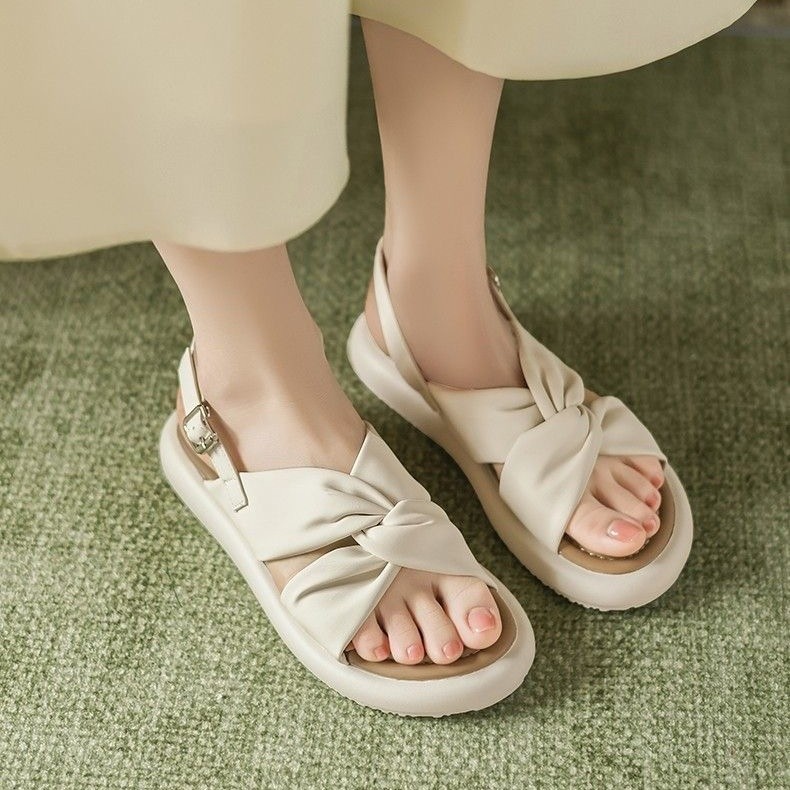 Sandalias antideslizantes ultra suaves de fondo plano para mujeres 2026 primavera nueva moda de hadas con sandalias de fondo suave