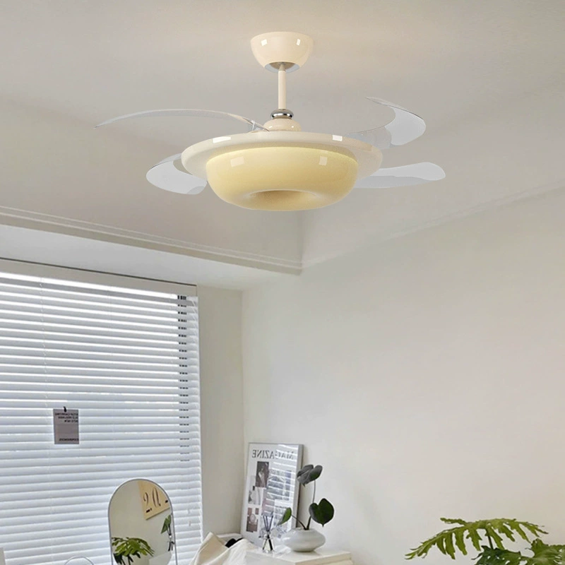 Полноспектрная невидимая бесшумная лампа-вентилятор 2025, новый средневековый кремовый стиль для дома, спальни, ресторана, потолочная лампа-вентилятор