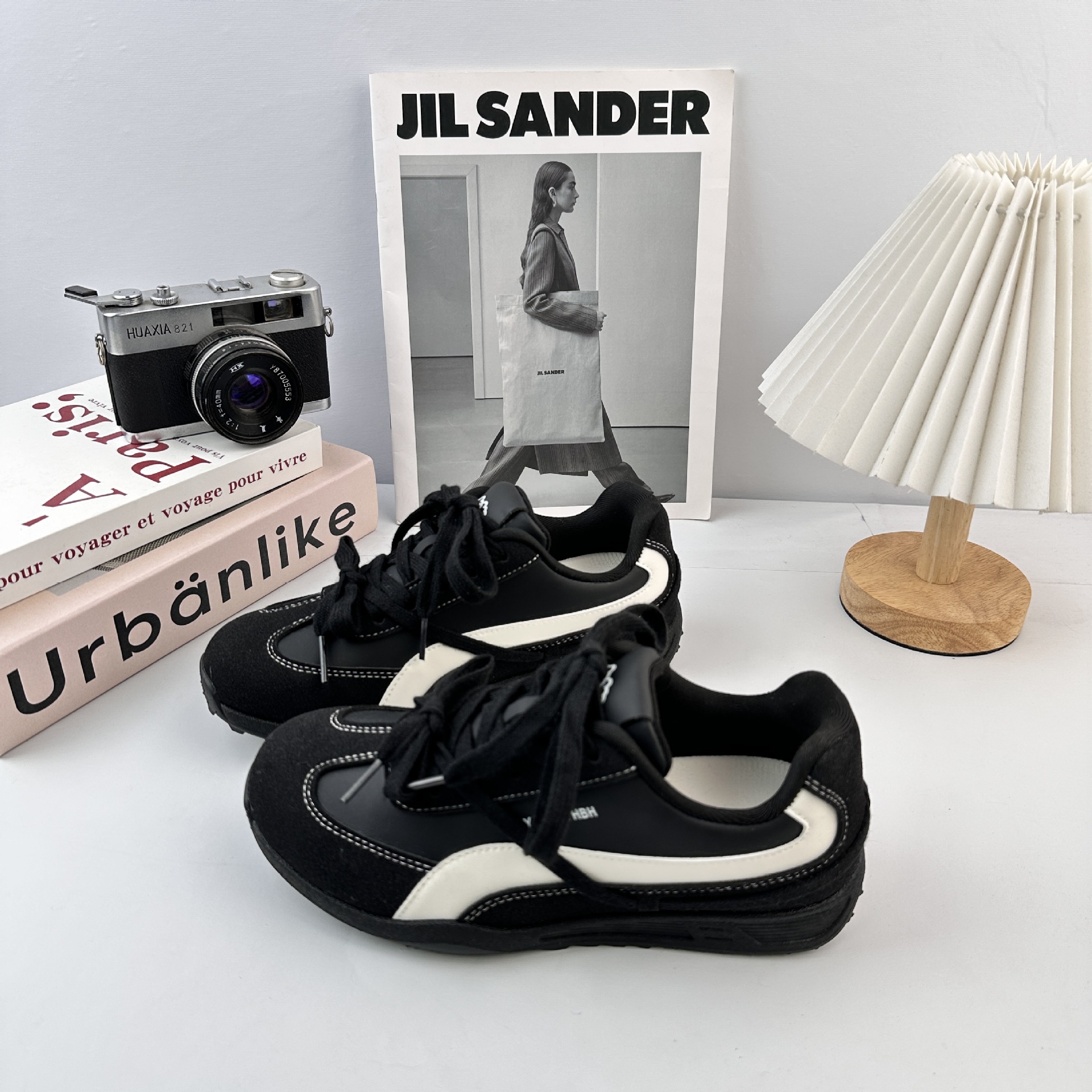 Farbo coreano sensación de chicas zapatos puff versátiles 2025 nuevos zapatos de entrenamiento transpirables zapatos blancos zapatos Gump zapatos