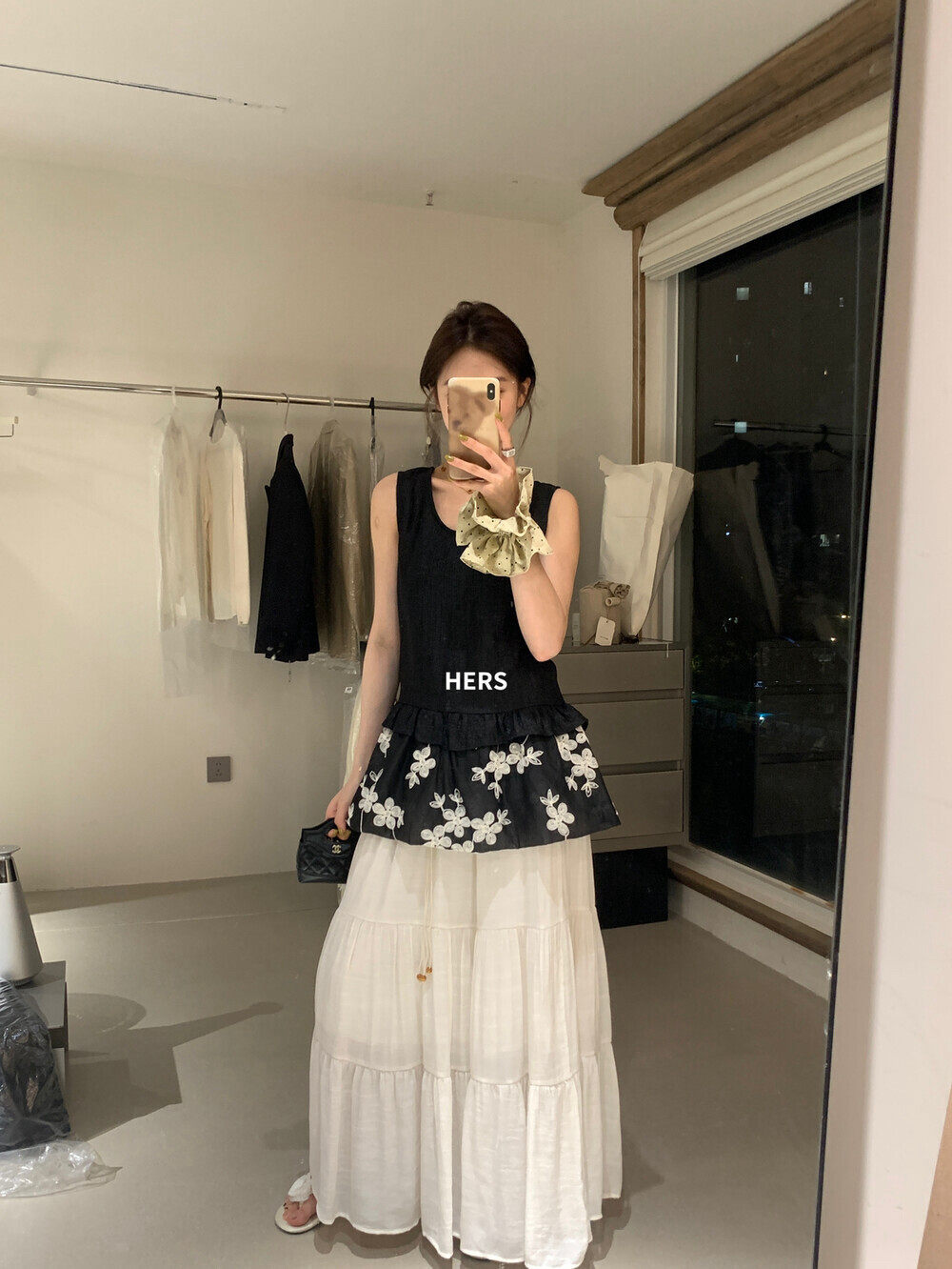 Áo hai dây nữ phong cách Bohemian thêu hoa, viền ren xếp tầng — Champagne màu, màu đen chi tiết 10