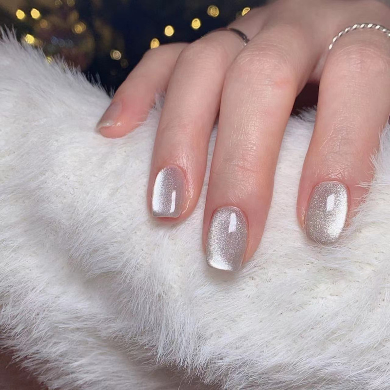 2024 New Korean style gray white cat eye large, medium and small type 30 pieces small fresh fake nail wear nail pressing nail piece