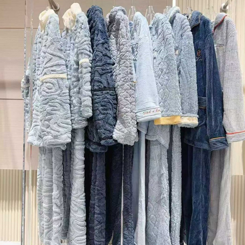 25 Winter Style Meow Plush Home Wear Cardigan Suit Live Broadcast Room Traffic Brand Large Size Women's Clothing Inventory Tail Goods