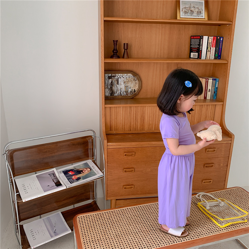 Corea del Sur ropa para niños al por mayor 2024 primavera y verano de los niños delgados color sólido desgaste del hogar traje bebé camiseta 7 pantalones dos piezas