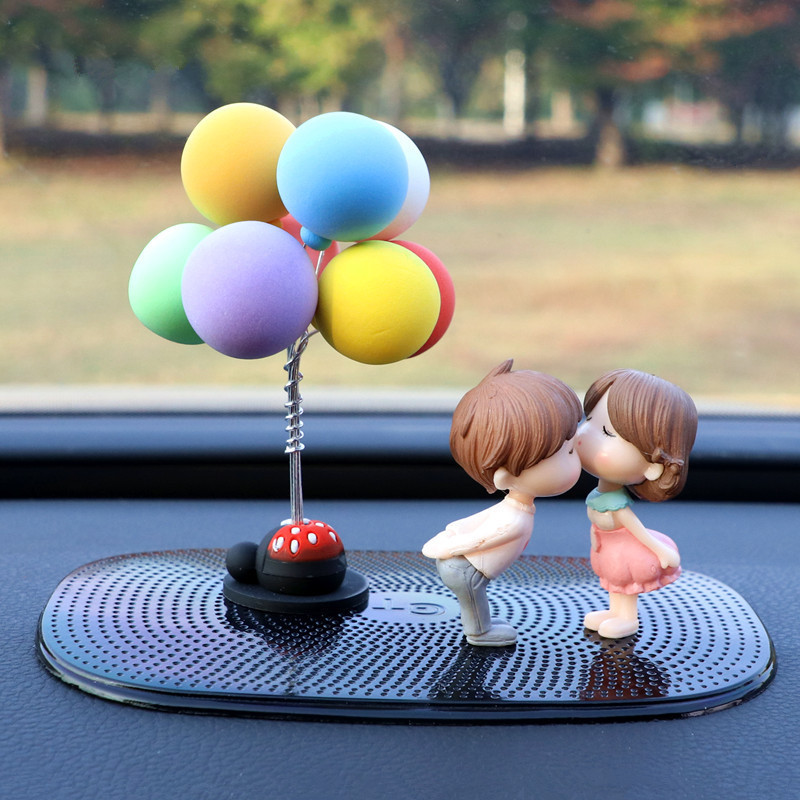 Pareja de adornos creativos para automóviles femeninos lindos accesorios para automóviles panel de instrumentos decoración de control central perfume para automóviles productos de aromaterapia