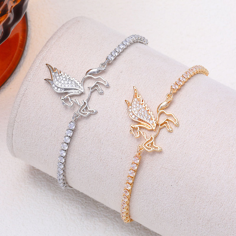 Simple and Stylish Little Pegasus Bracelet for Women, Niche Design with Zircon Inlay, Versatile and Adjustable, Niche Light Luxury Bracelet Simple and Stylish Little Pegasus Bracelet for Women, Niche Design with Zircon Inlay, Versatile and Adjustable, Niche Light Luxury Bracelet