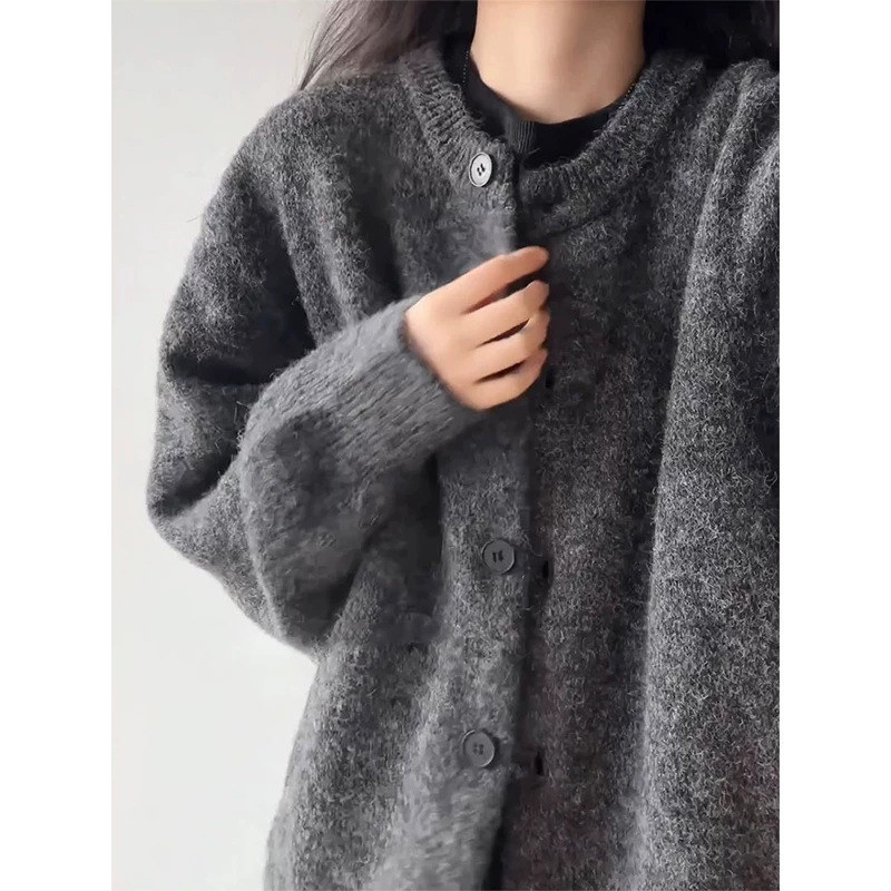 American-style floral yarn blend, faux cashmere, half-turtleneck sweater cardigan for women, autumn/winter, casual chic, high-end, thick knit outerwear American-style floral yarn blend, faux cashmere, half-turtleneck sweater cardigan for women, autumn/winter, casual chic, high-end, thick knit outerwear
