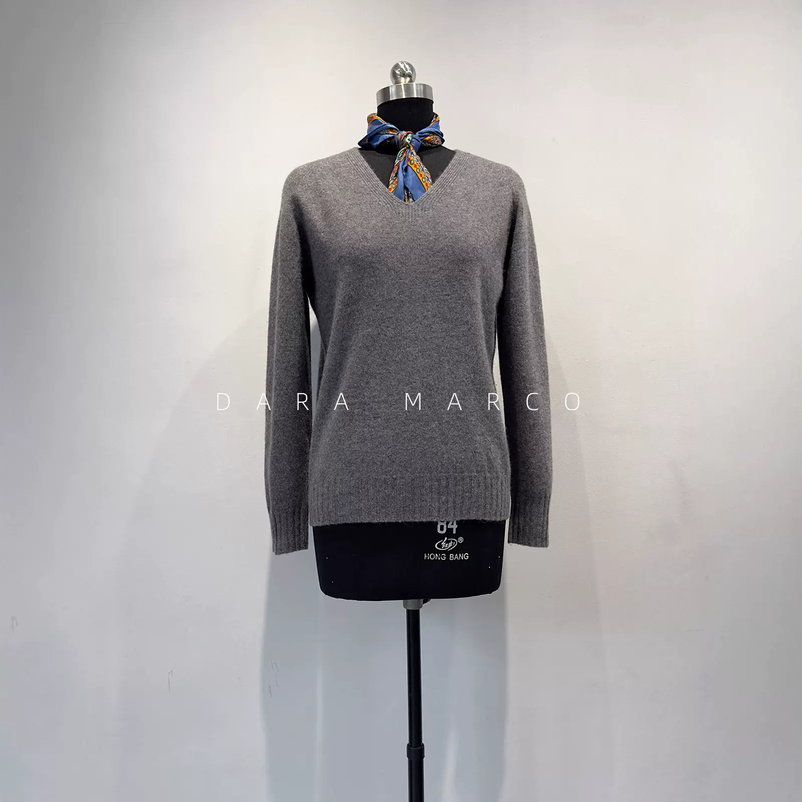 羊驼绒桑蚕丝羊绒羊毛混纺V领打底衫毛衣女秋冬软糯无缝内搭上衣