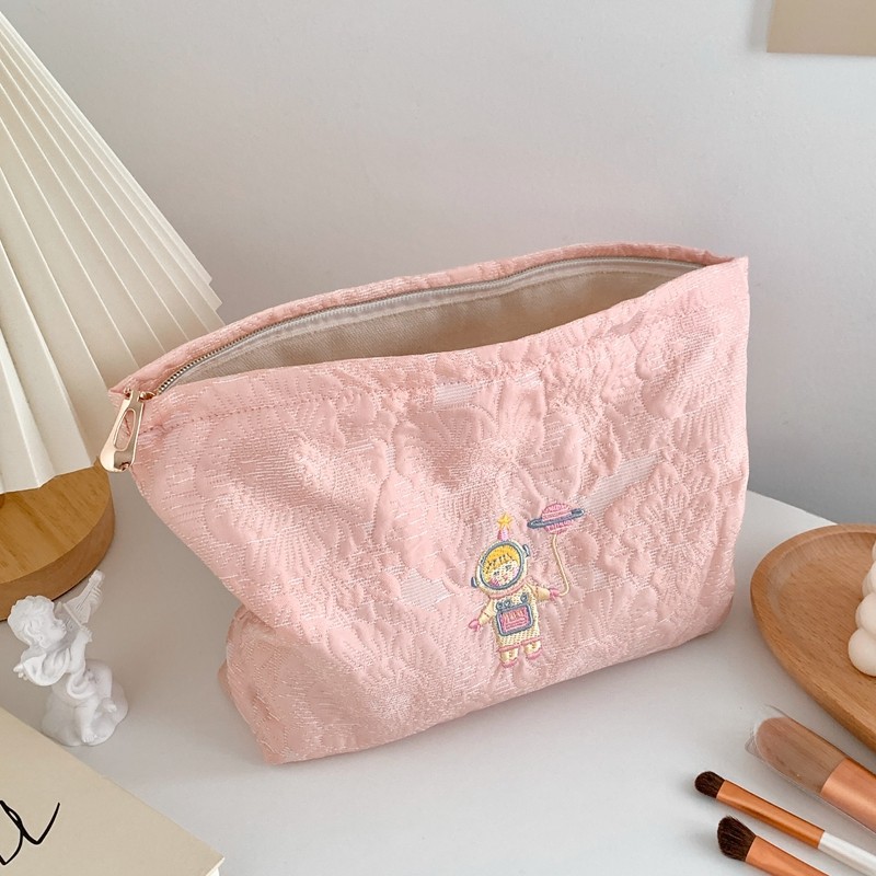 Cosmetic bag
