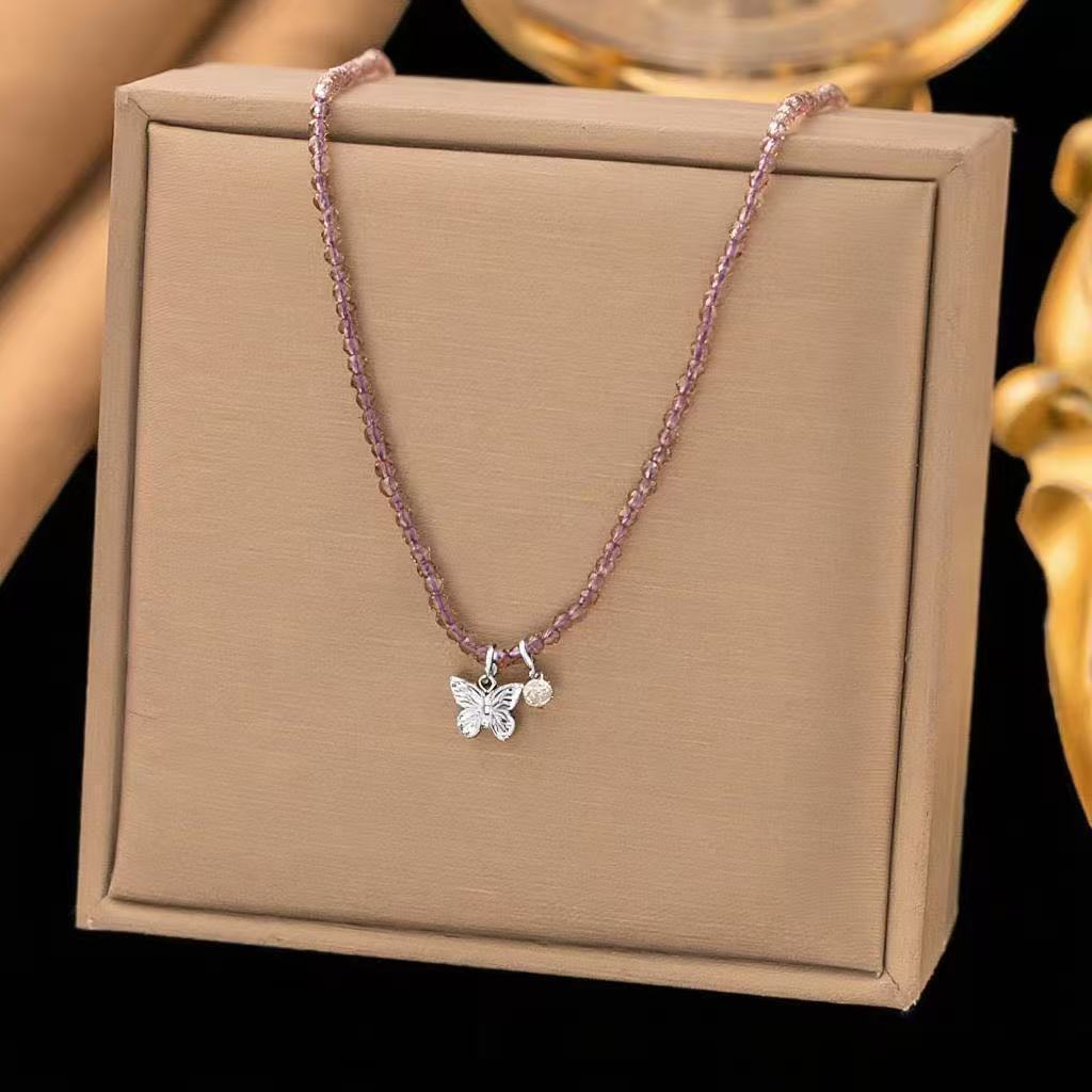 [collar de acero de titanio dorado + acero] collar de amor de nicho con cadena de clavícula avanzada en la moda de lujo ligero femenino