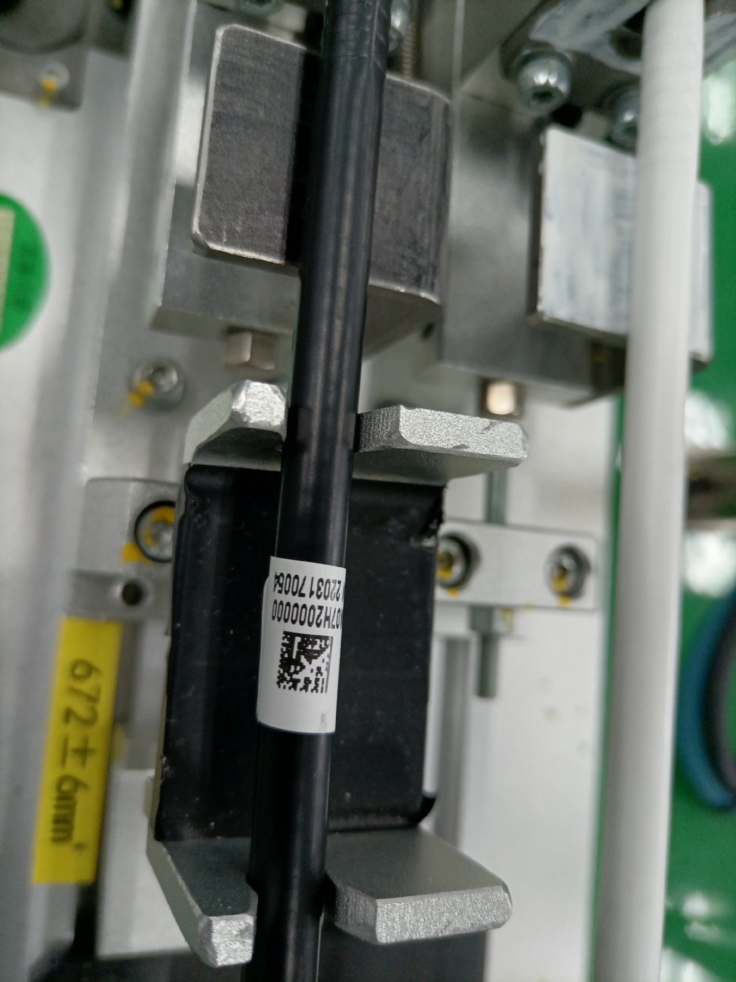 FR1015-50黑色二维码电器警告标贴DATAMATRIX电器铭版