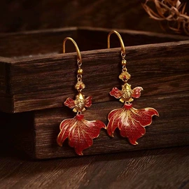 项链;戒指;耳钉