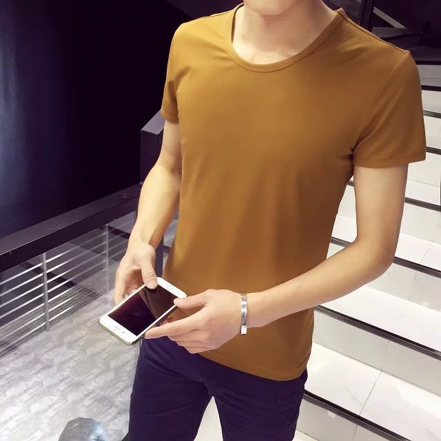 라운드넥 반소매 브라운