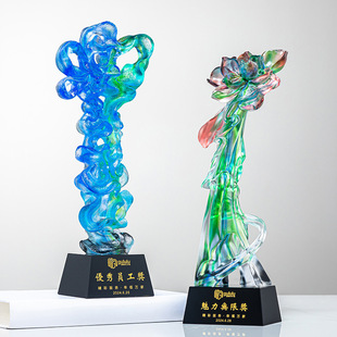 High-End Glass Crystal Trophy Creative New Mountain Annual Meeting Awarding Outstanding Employee Partner Medal