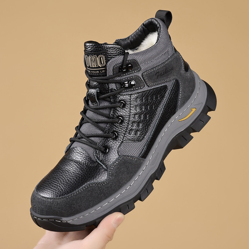 2025 invierno nuevos zapatos de lana y algodón de cuero real y seguro de terciopelo zapatos casuales al aire libre anti-terciopelo zapatos de hombre del noreste