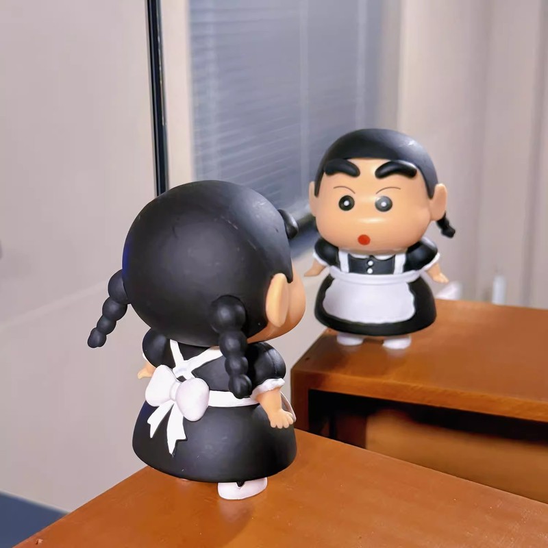 クレヨンしんちゃんフィギュアスーツピンクメイドリトルトレンディなアニメモデル人形デスクトップ車の装飾品誕生日|undefined