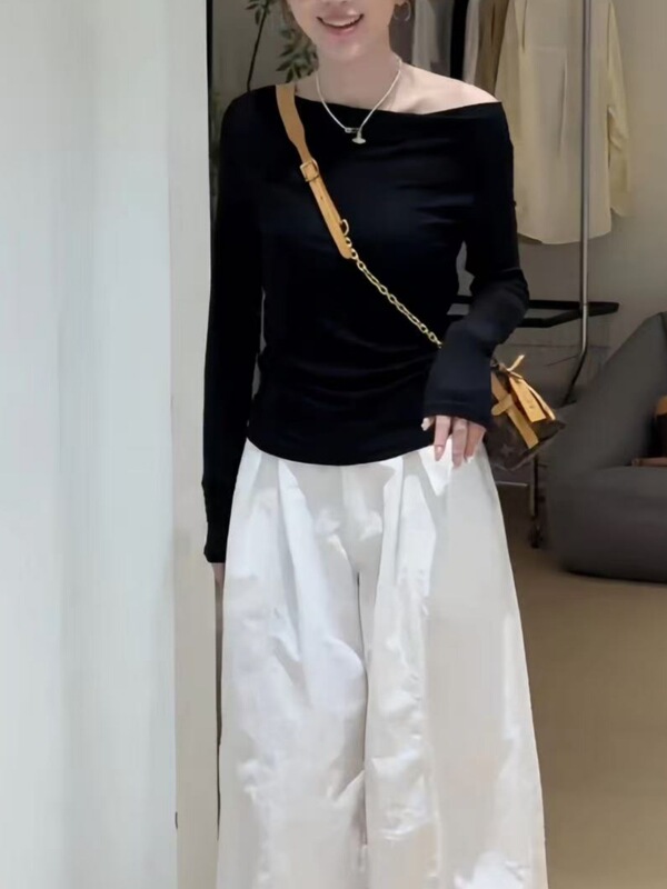韩系气质露背一字肩上衣女秋季穿搭设计感小众辣妹风黑色长袖T恤|undefined